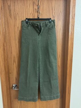 High-Rise Wide-Leg Jeans in Olive Green